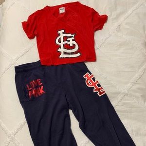 VS Pink Small St Louis Cardinal Outfit